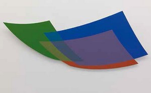 Dóra Maurer arbeitet mit Verschiebungen von farbigen Räumen.
